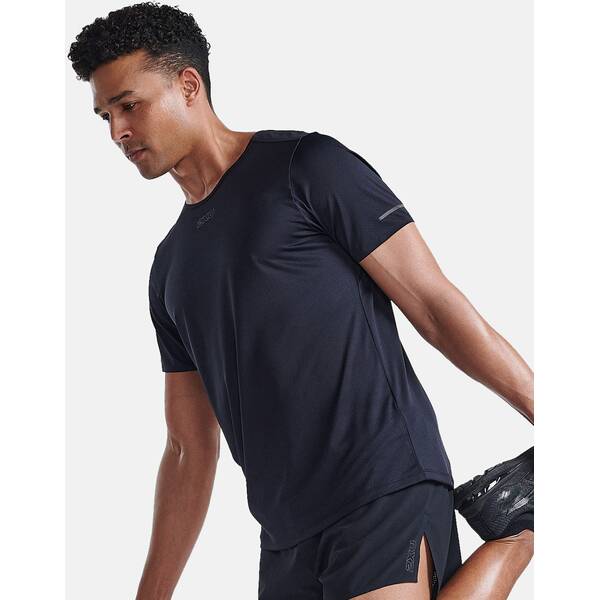Thumbnail - 2XU Laufshirt Light Speed Tech Tee