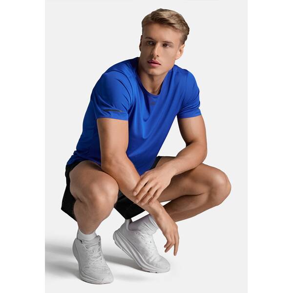 Thumbnail - 2XU Laufshirt Light Speed Tech Tee