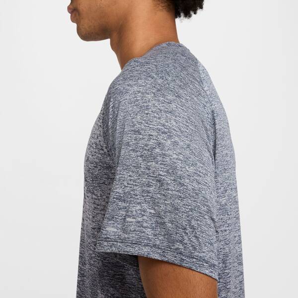 Thumbnail - NIKE Herren Sweatshirt M NK DFADV STRIDE SS TOP