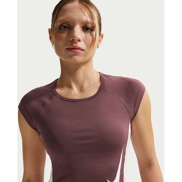 Thumbnail - NIKE Damen T-Shirt Tempo Swoosh