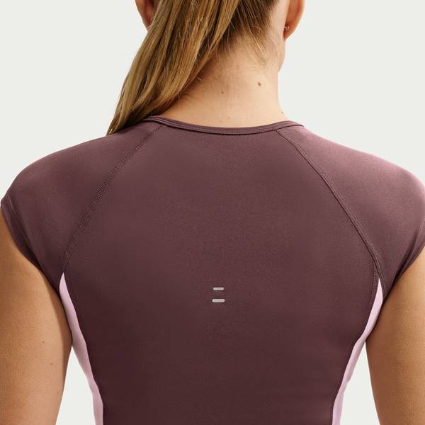 Thumbnail - NIKE Damen T-Shirt Tempo Swoosh