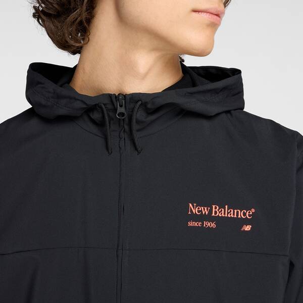 Thumbnail - NEW BALANCE Herren Jacke Reimagined Woven Graphic Jacket