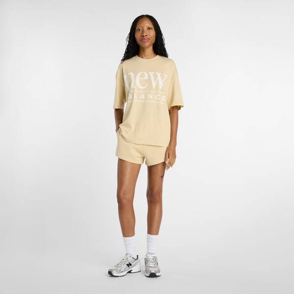 Thumbnail - NEW BALANCE Damen Shirt Reimagined Oversized T-Shirt
