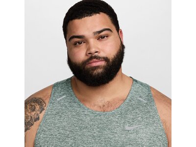 NIKE Herren M NK DF RISE 365 TANK Grün