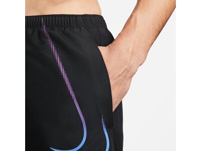 NIKE Herren Run Division Challenger Shorts Schwarz