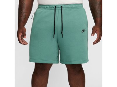 NIKE Herren Shorts M NK TCH FLC SHORT Grün
