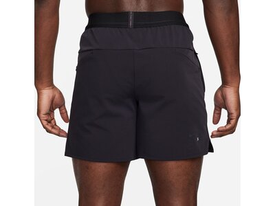 NIKE Herren Shorts A.P.S. Dri-FIT 6" Schwarz