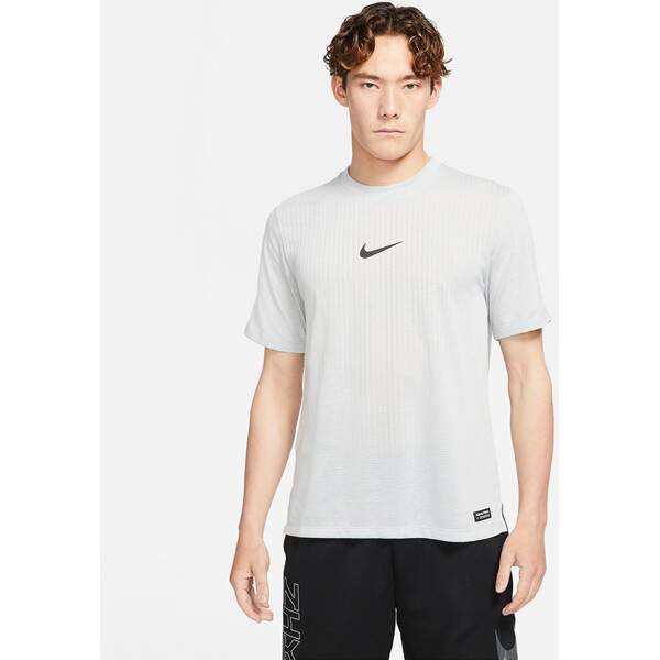 T shirt nike intersport best sale