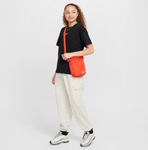 NIKE Kinder Unterjacke Sportswear Essential – Bild 3