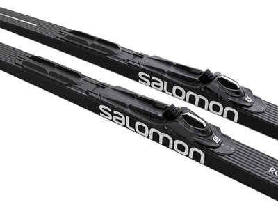SALOMON Langlauf Ski XC SKI SET RC 10 eSKIN Hard+ SHINBDG Grau
