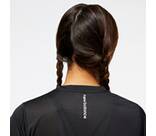 Vorschau: NEW BALANCE Damen T-Shirt Accelerate Short Sleeve Top